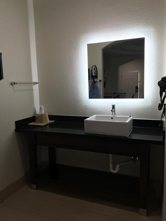 Americas Best Value Inn & Suites Spring / N. Houston Eksteriør bilde